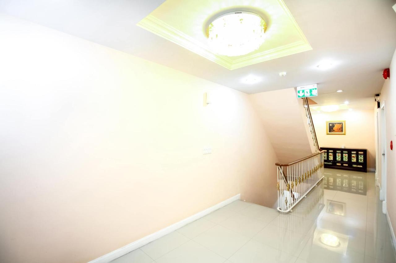 Oyo 284 Sabaidee Minitel Otel Bangkok Dış mekan fotoğraf